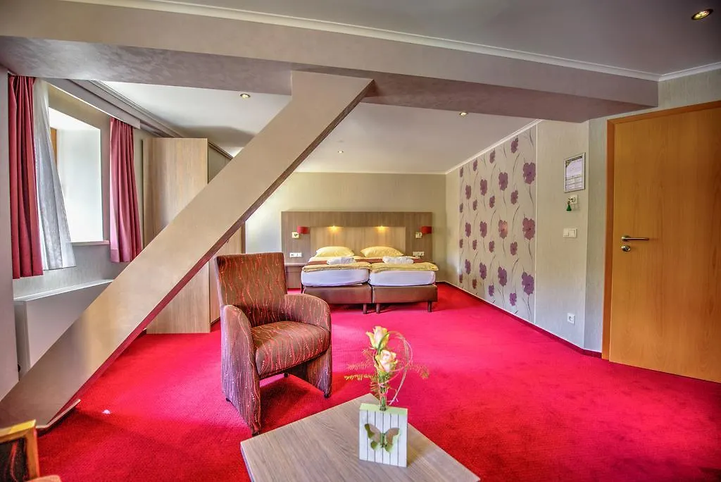 Hotel Du Commerce - Restaurant La Table De Clervaux